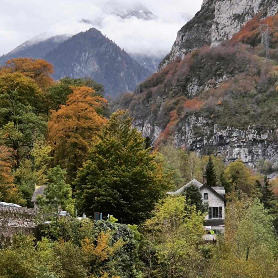 Auberge La Caverne Laruns Exterior photo